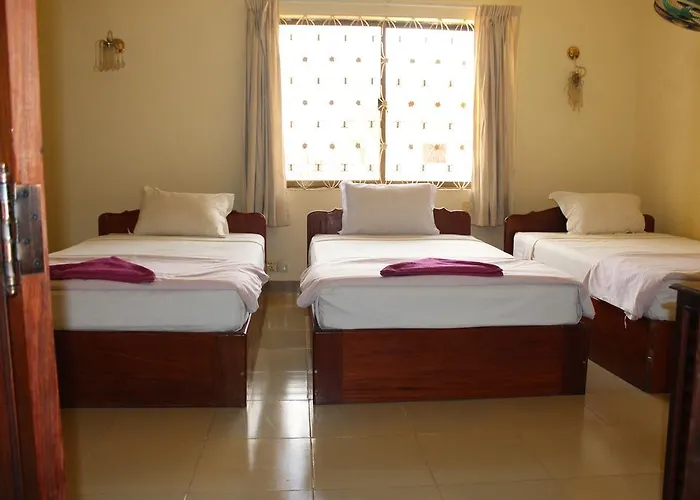 Garden House Pensjonat 2*
