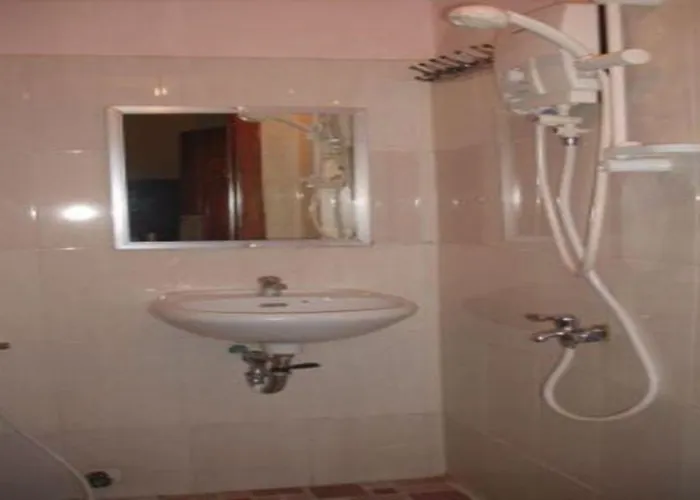 Garden House Pensjonat 2*
