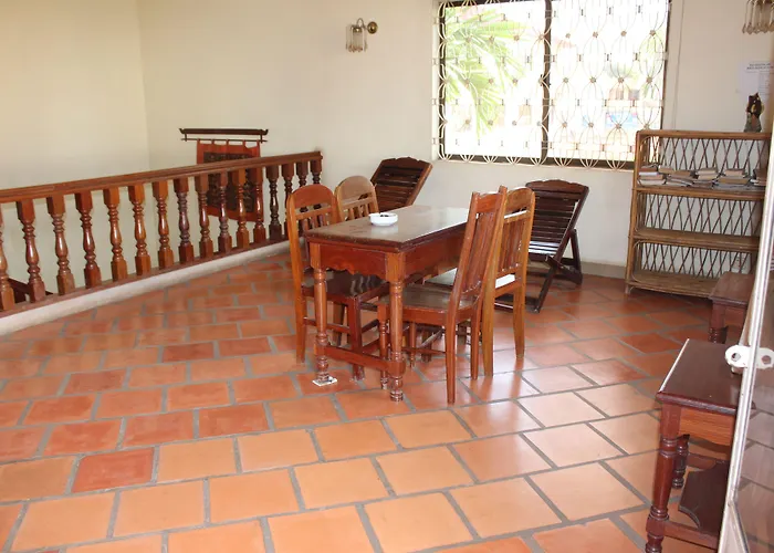 Garden House Pensjonat 2*